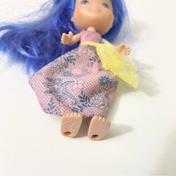 Hasbro Strawberry Shortcake Blueberry Muffin Doll - Picture 4 of 14